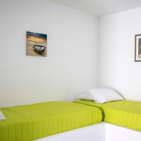 Stefanie Studios Aegina Buitenkant foto
