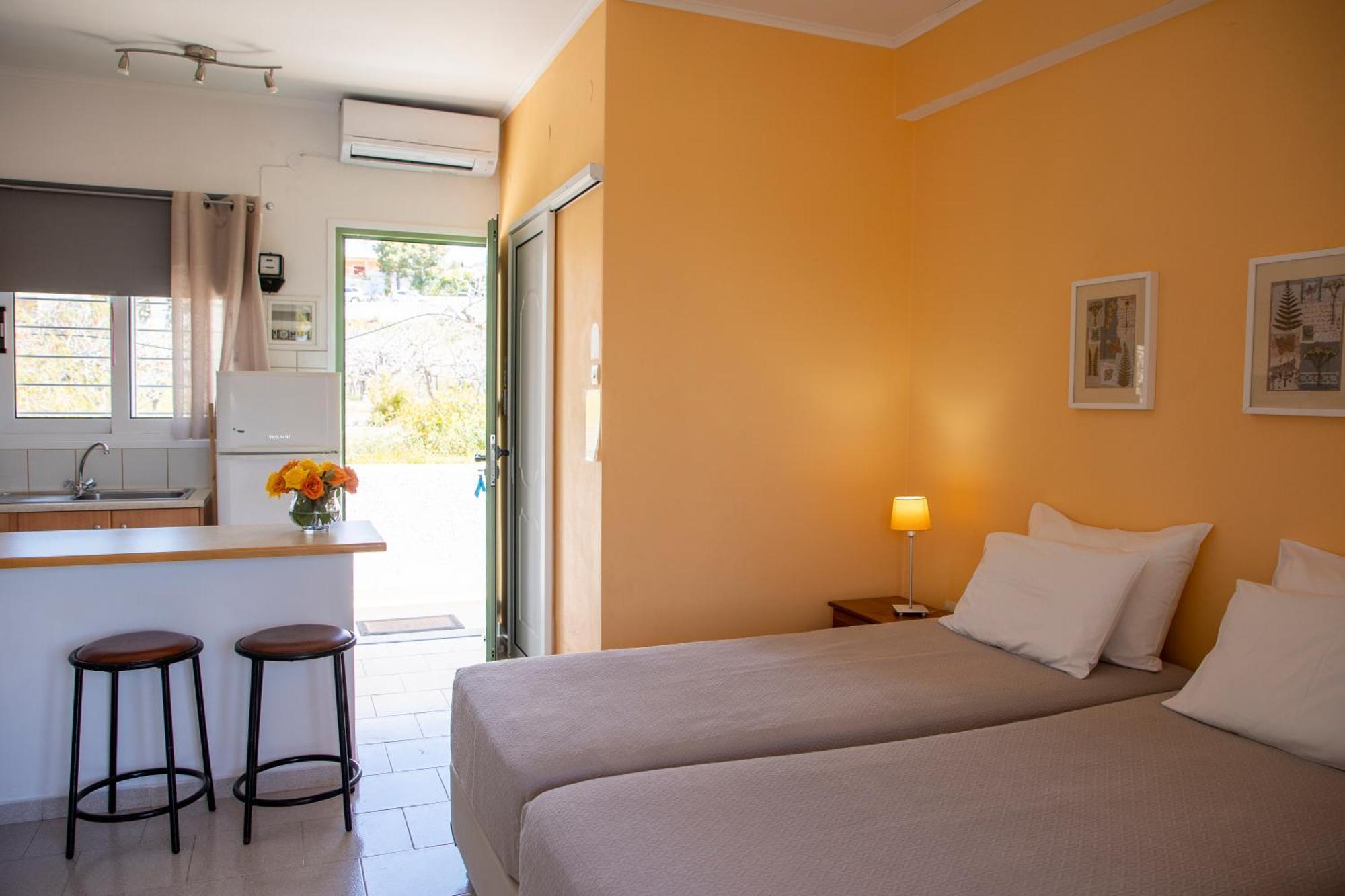 Stefanie Studios Aegina Buitenkant foto