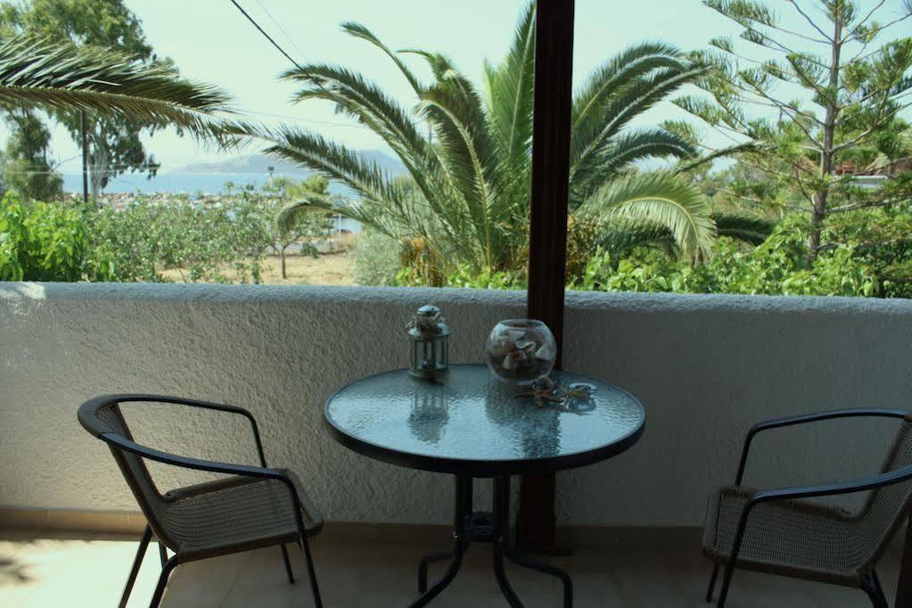 Stefanie Studios Aegina Buitenkant foto