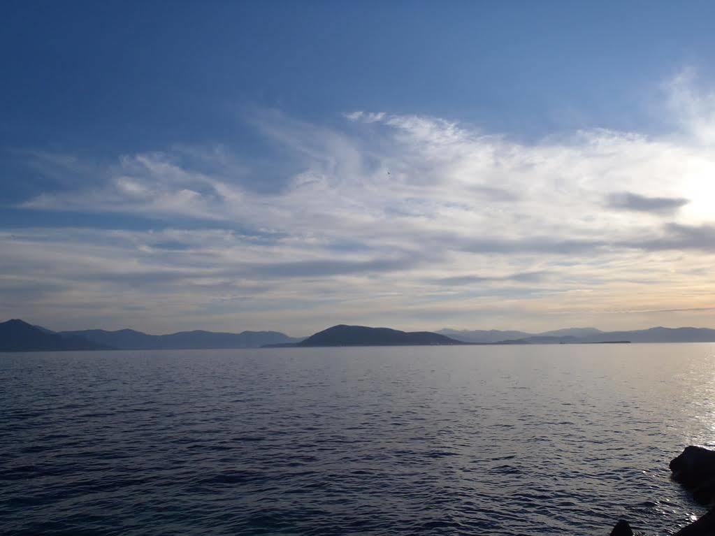 Stefanie Studios Aegina Buitenkant foto